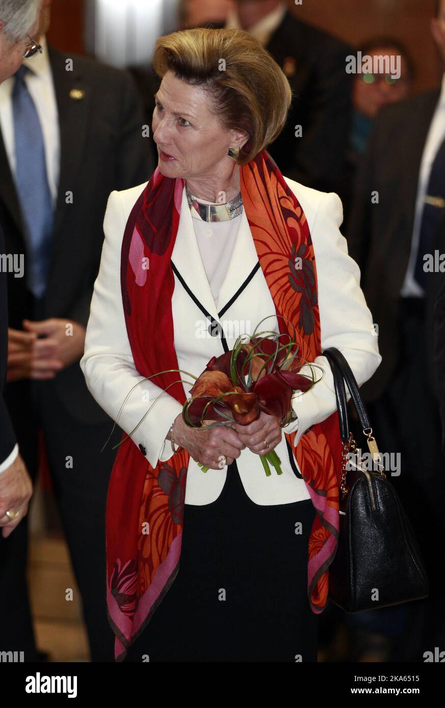 Norwegens`s Königin Sonja gesehen während eines Besuchs am St. Olaf College in Northfield, Minnesota, USA, Freitag, 14.. Oktober 2011. Foto von Lise Aserud, Scanpix Norwegen Stockfoto